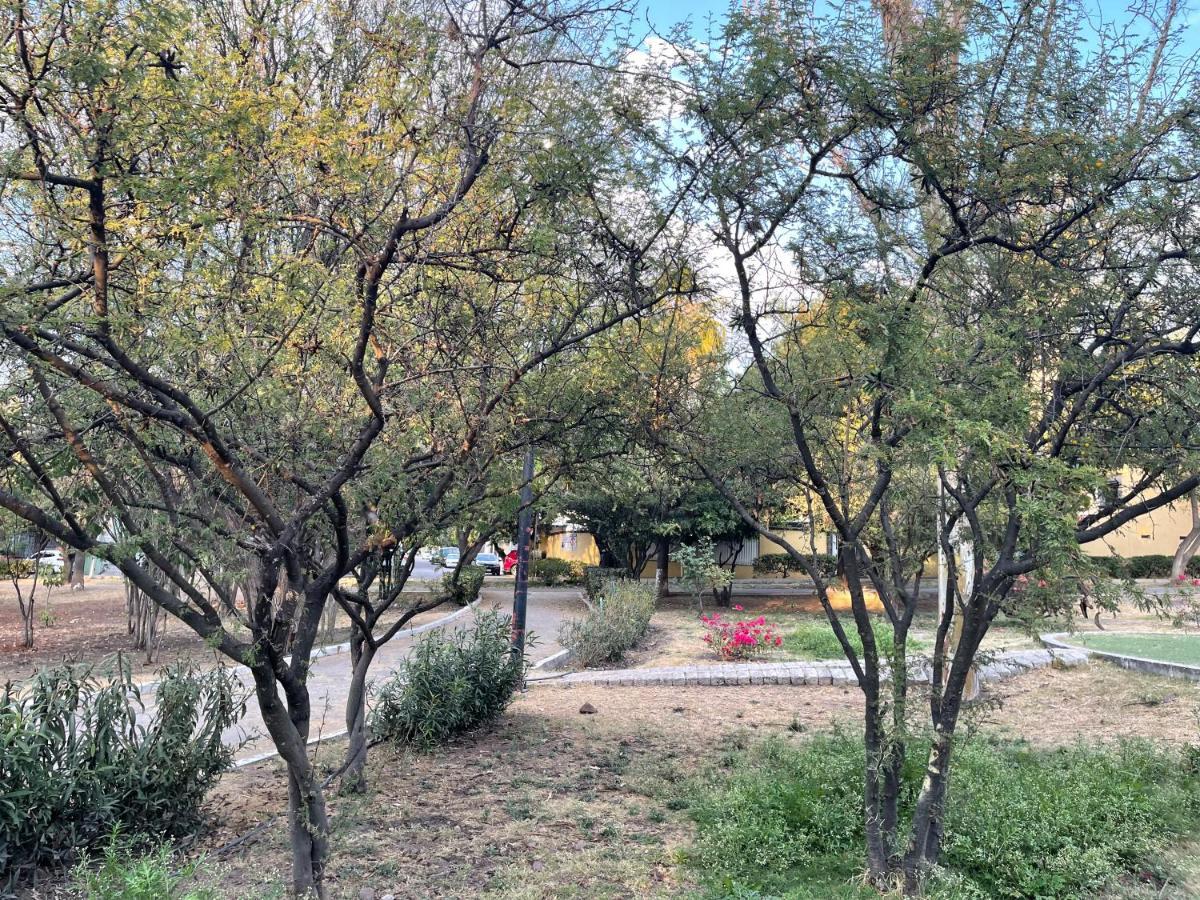 Comoda Habitacion A 10 Min Del Centro Historico De Querétaro Eksteriør bilde