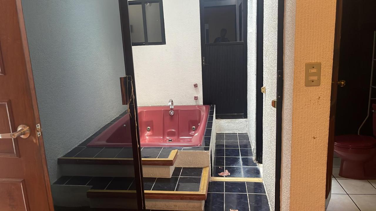 Comoda Habitacion A 10 Min Del Centro Historico De Querétaro Eksteriør bilde