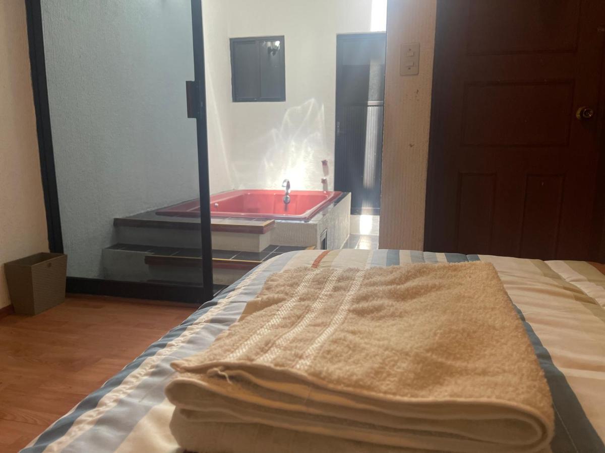 Comoda Habitacion A 10 Min Del Centro Historico De Querétaro Eksteriør bilde