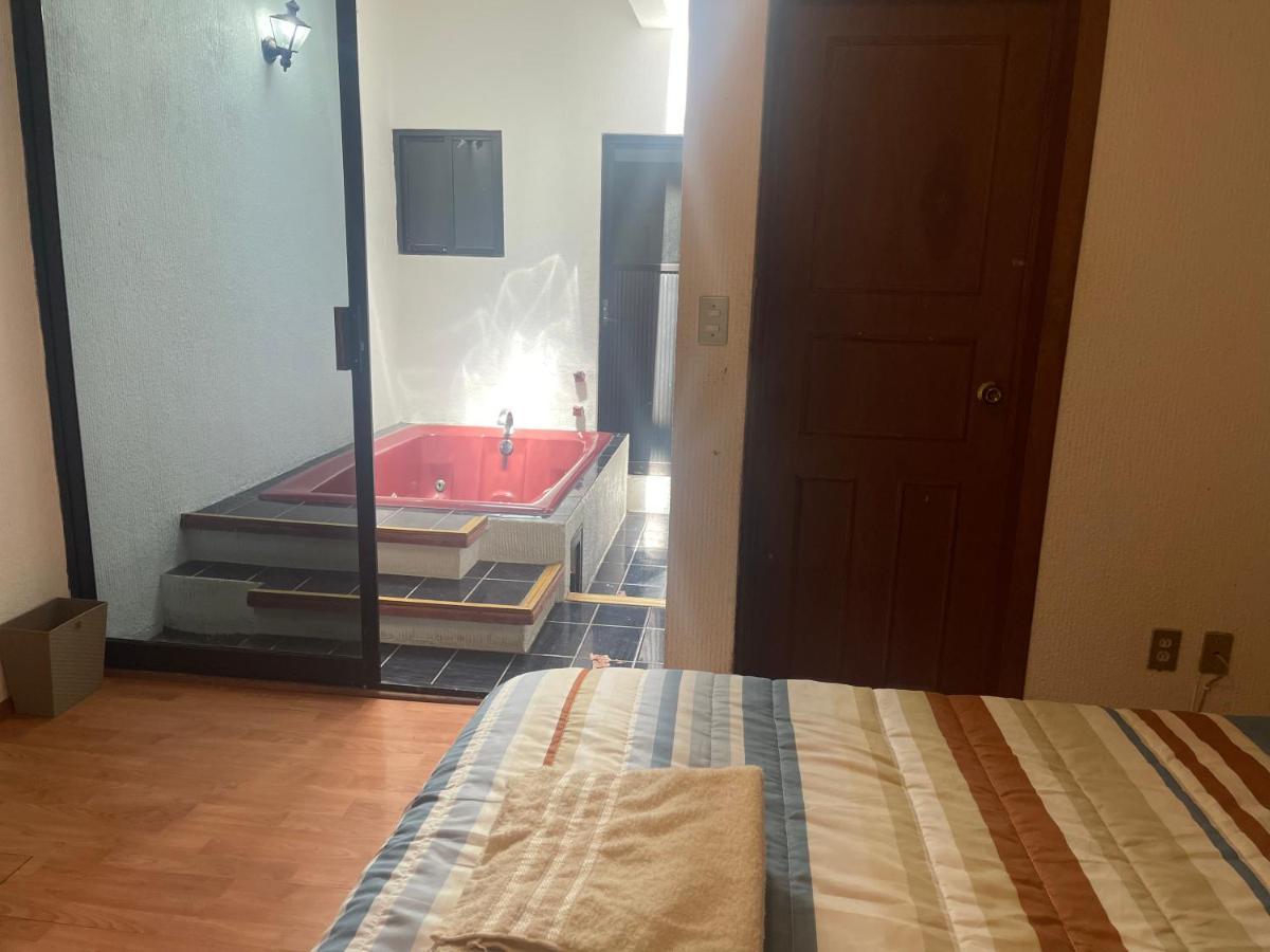 Comoda Habitacion A 10 Min Del Centro Historico De Querétaro Eksteriør bilde